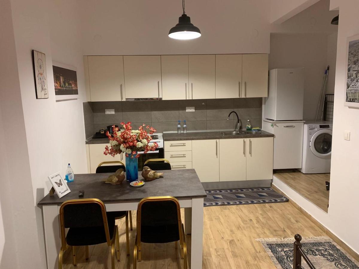 Perfect Place 71α Apartment *